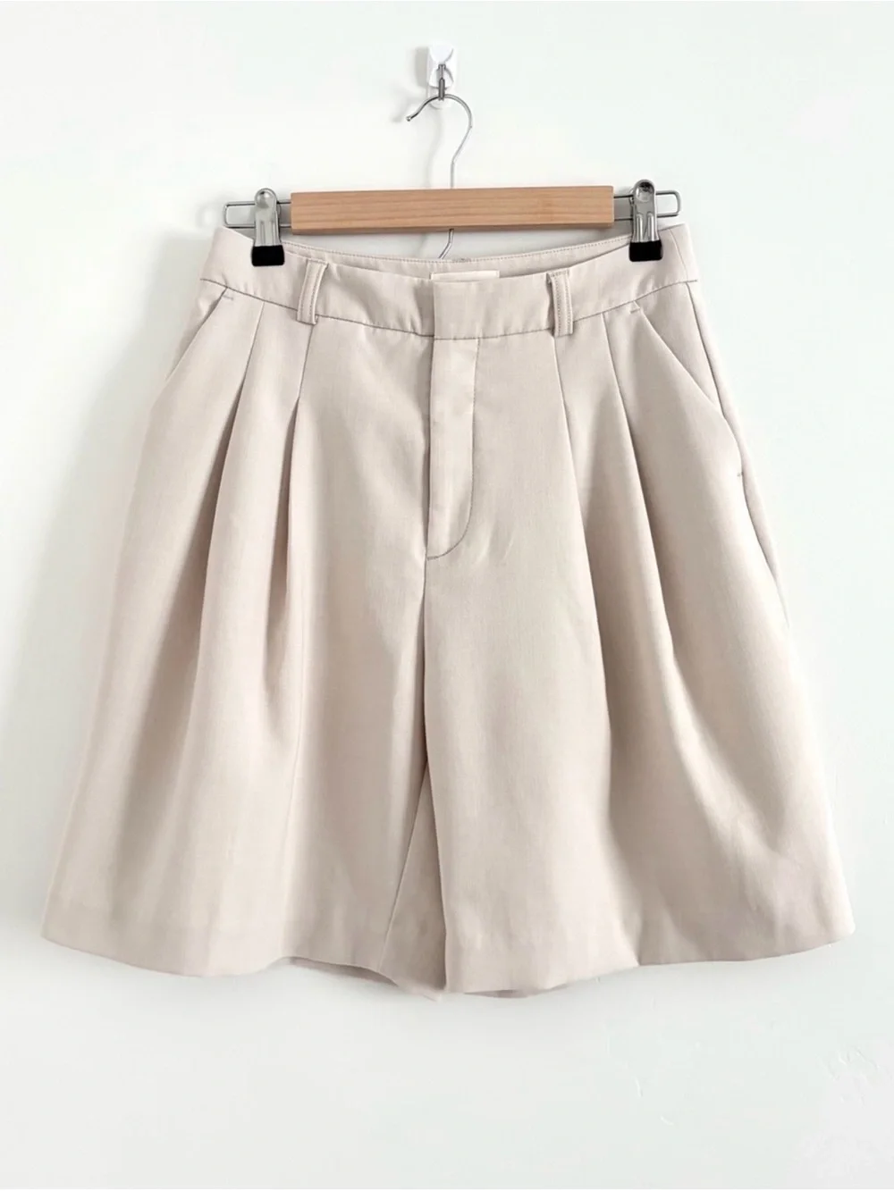 Anthropologie Maeve Pleated Shorts